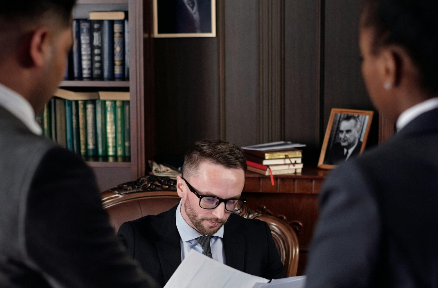 Jaki prezent dla prawnika? Co kupić w ramach podziękowania?